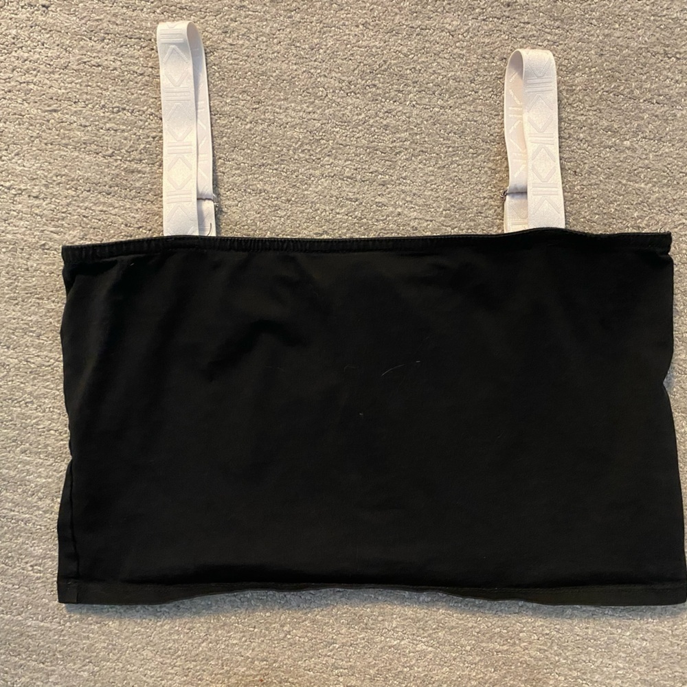 Black XL Crop Top with White Straps​​